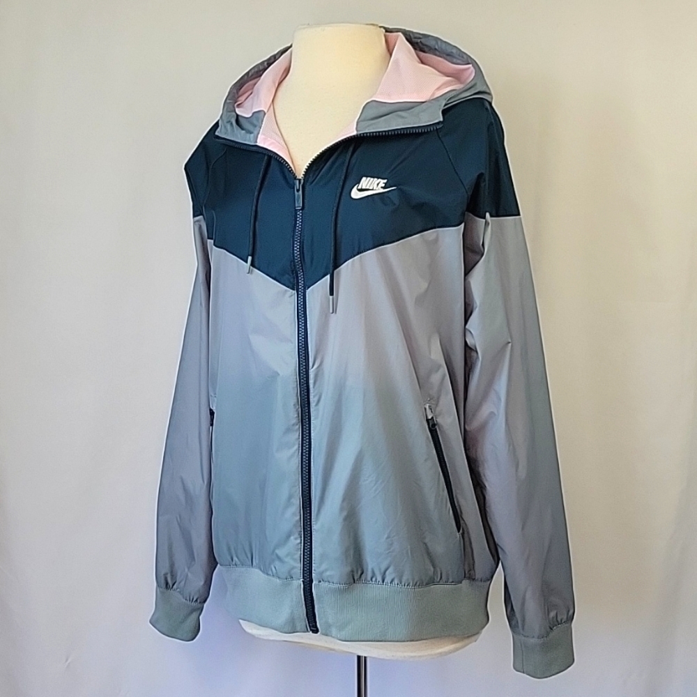 Nike Hooded Windrunner Windbreaker Green Size Medium